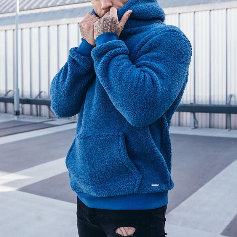 Bequemer Herren Kapuzenpullover mit geräumiger Tasche und langen Ärmeln - 1 - Atelier-Zofia