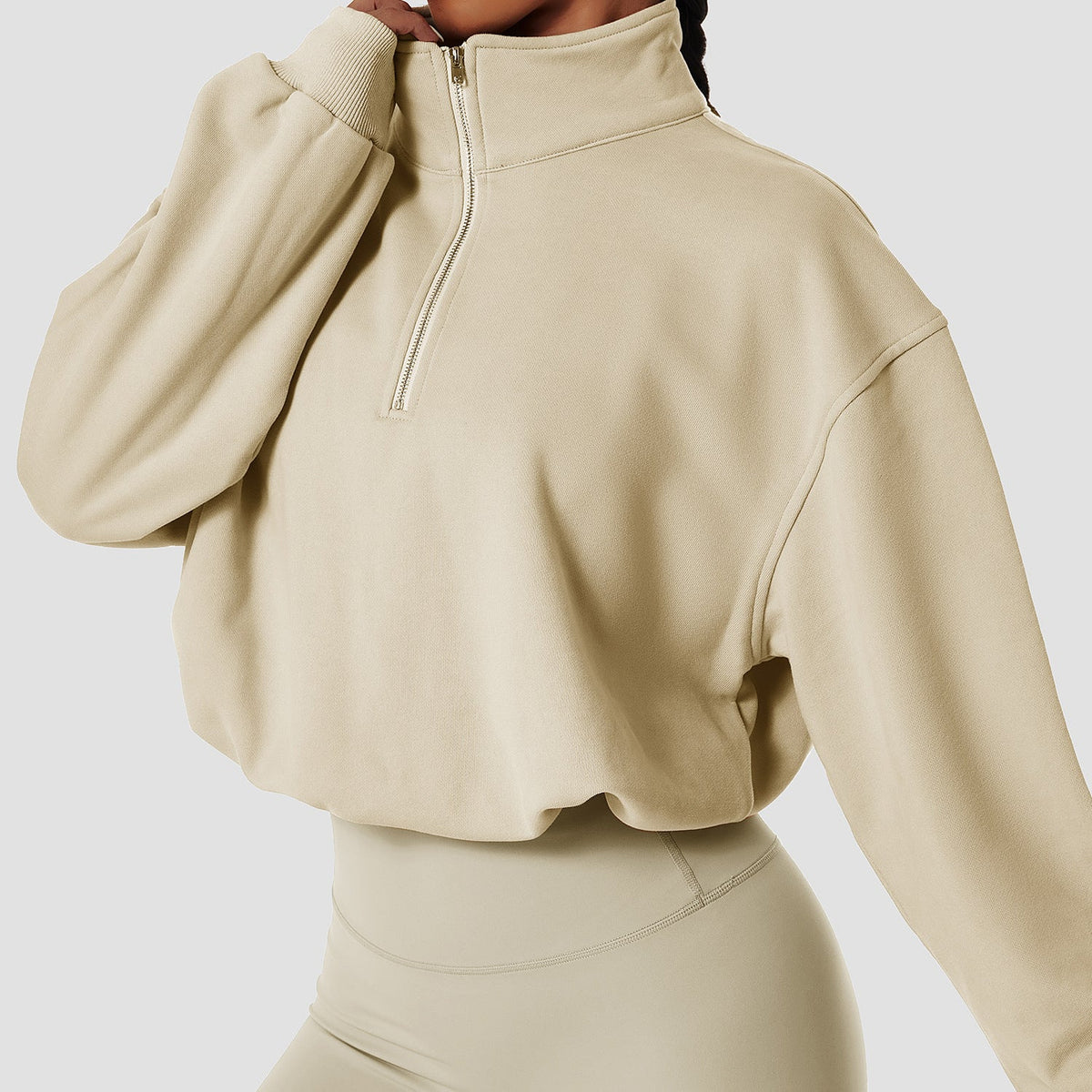 Damen Sweatshirt im lässigen Stil mit Stehkragen und halbem Reißverschluss - 5 - Atelier-Zofia