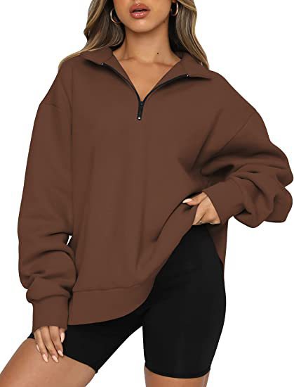 Damen-Sweatshirt im lässigen Stil mit Halbzipper-Kragen - 3 - Atelier-Zofia