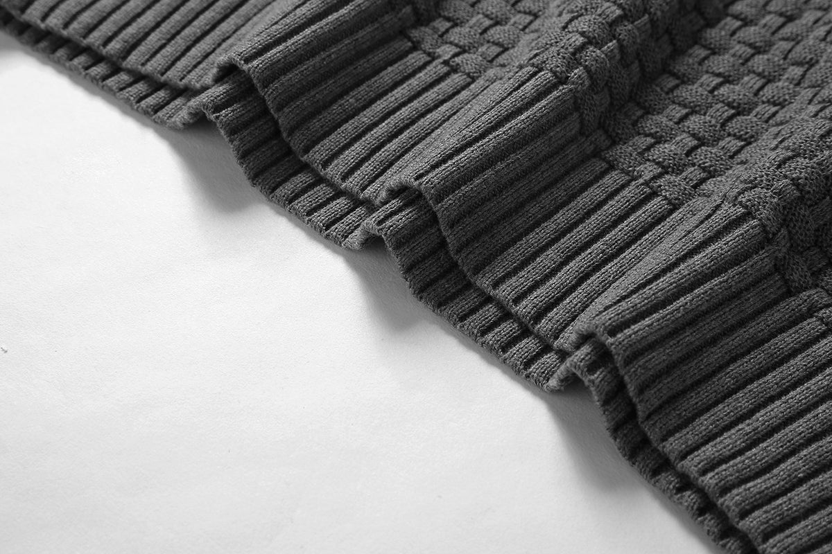 Modischer Herren Hoodie mit Struktur und Figurbetontem Schnitt - 10 - Atelier-Zofia