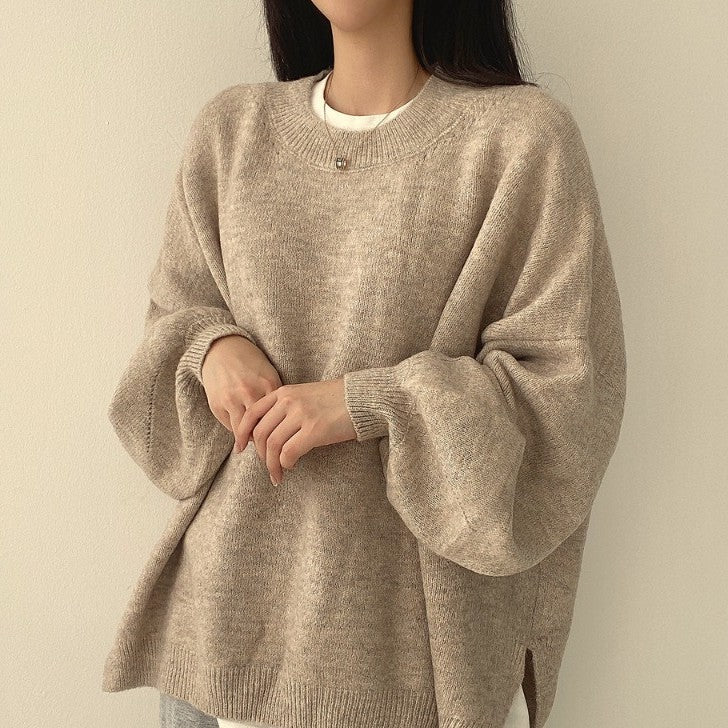Damenpullover mit lässigem Schnitt und modischen Ballonärmeln - 2 - Atelier-Zofia