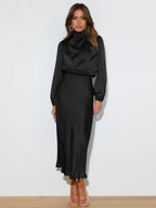 Elegantes Midi Kleid für Damen mit hochgeschlossenem Kragen und langen Ärmeln - 2 - Atelier-Zofia