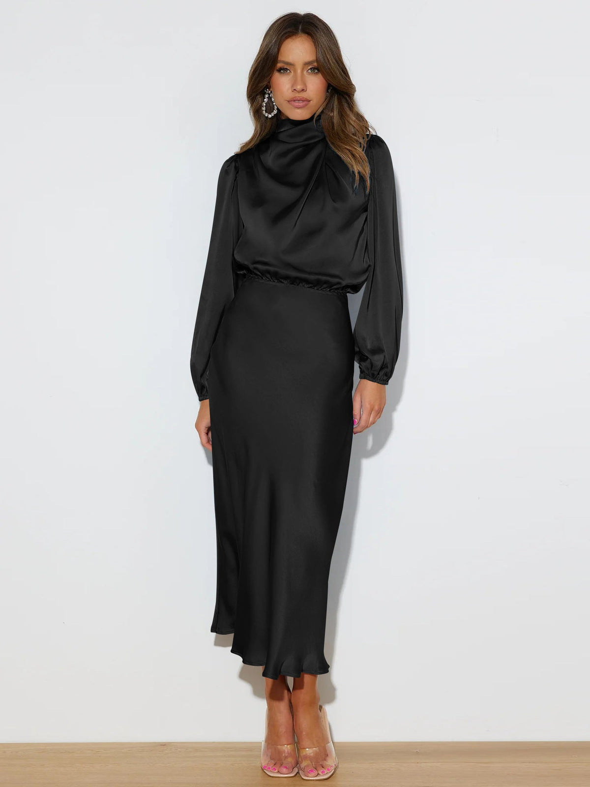 Elegantes Midi Kleid für Damen mit hochgeschlossenem Kragen und langen Ärmeln - 2 - Atelier-Zofia