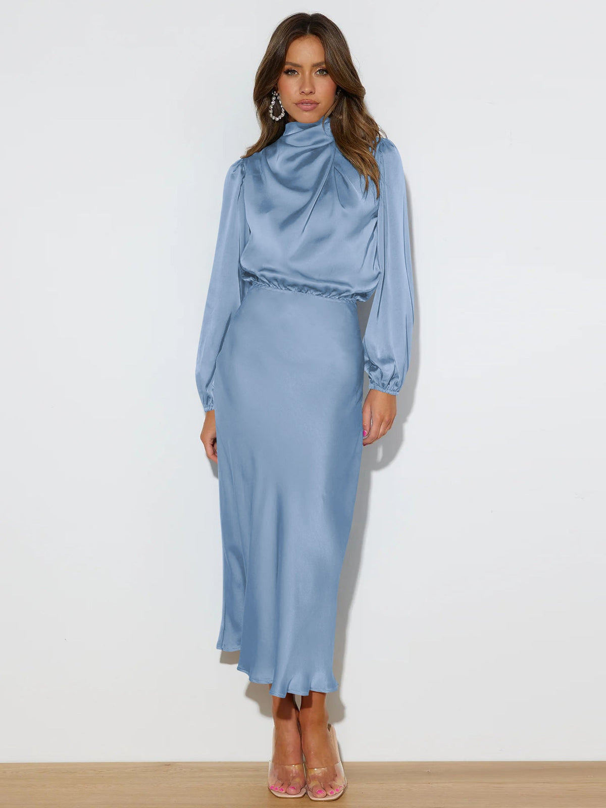 Elegantes Midi Kleid für Damen mit hochgeschlossenem Kragen und langen Ärmeln - 3 - Atelier-Zofia