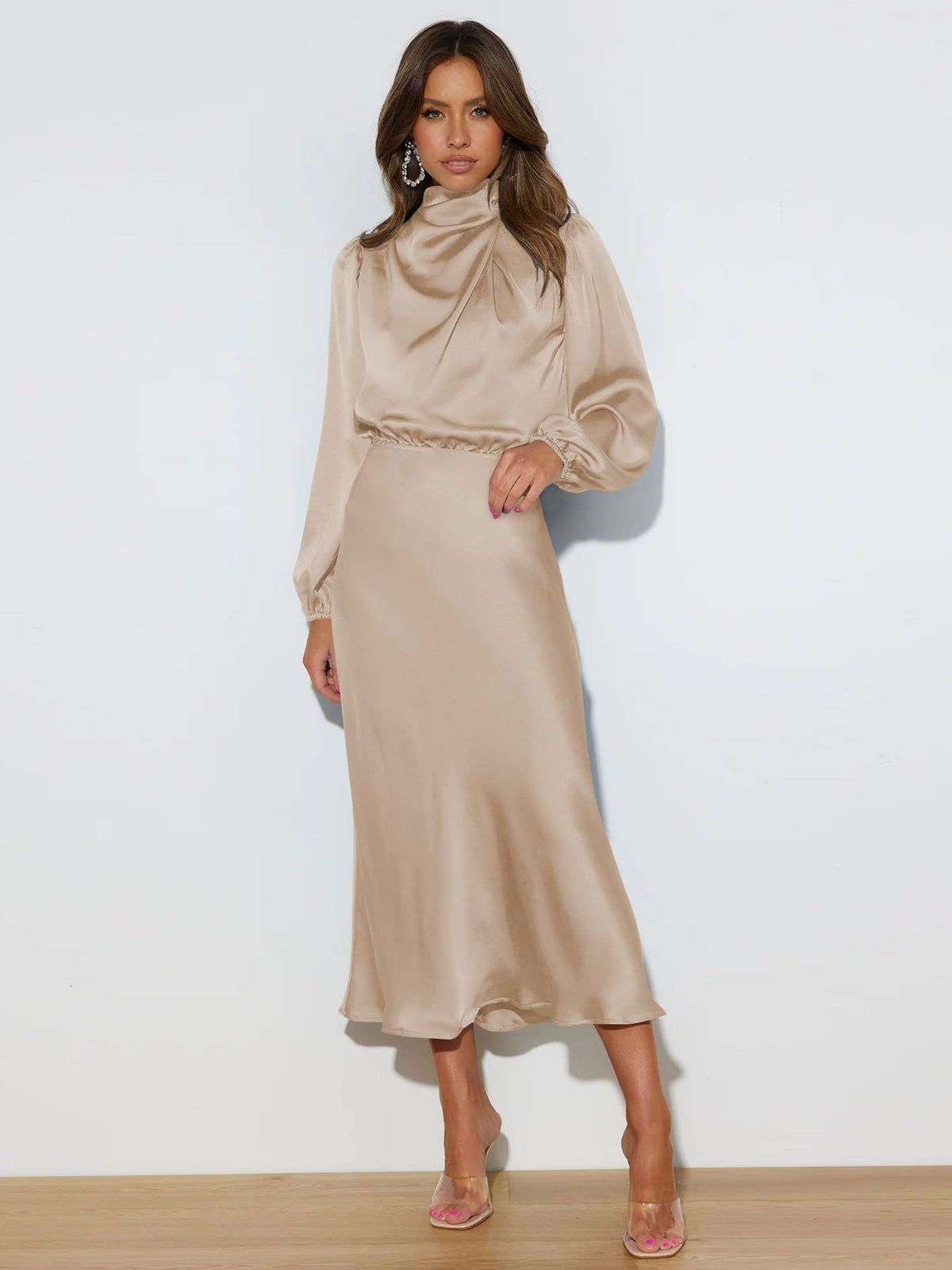Elegantes Midi Kleid für Damen mit hochgeschlossenem Kragen und langen Ärmeln - 7 - Atelier-Zofia