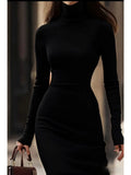 Elegantes Slim-Fit Kleid für Damen mit Rollkragen - 4 - Atelier-Zofia
