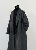 Damenmantel mit lässigem Schnitt und stilvollen Knöpfen - 2 - Atelier-Zofia