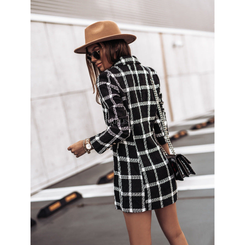Eleganter Damenblazer im Doppelreiher-Stil mit markantem Design - 6 - Atelier-Zofia