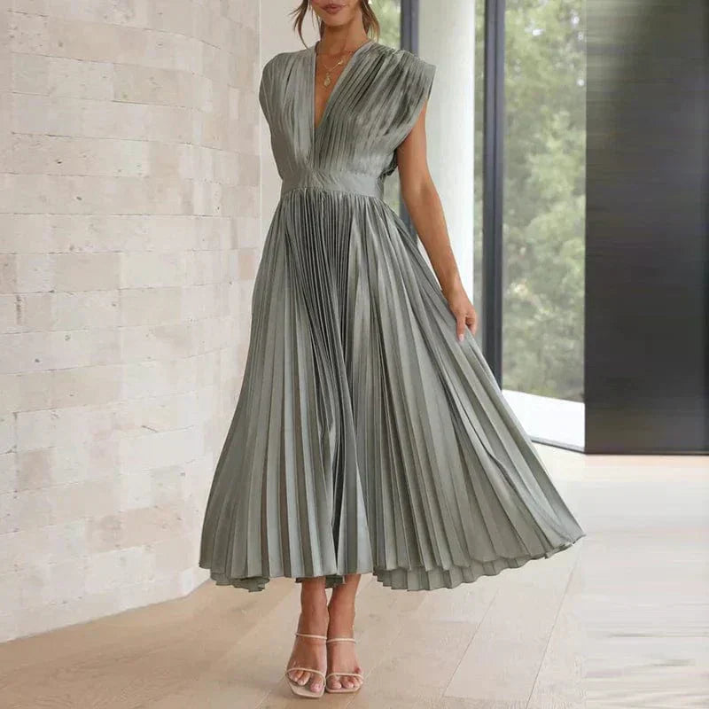 Helena – Elegantes plissiertes Midi-Kleid mit femininer Silhouette
