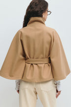 Poncho Damen mit Taillengürtel und Stehkragen – eleganter Schnitt - 18 - Atelier-Zofia
