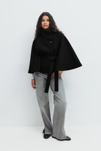 Poncho Damen mit Taillengürtel und Stehkragen – eleganter Schnitt - 17 - Atelier-Zofia