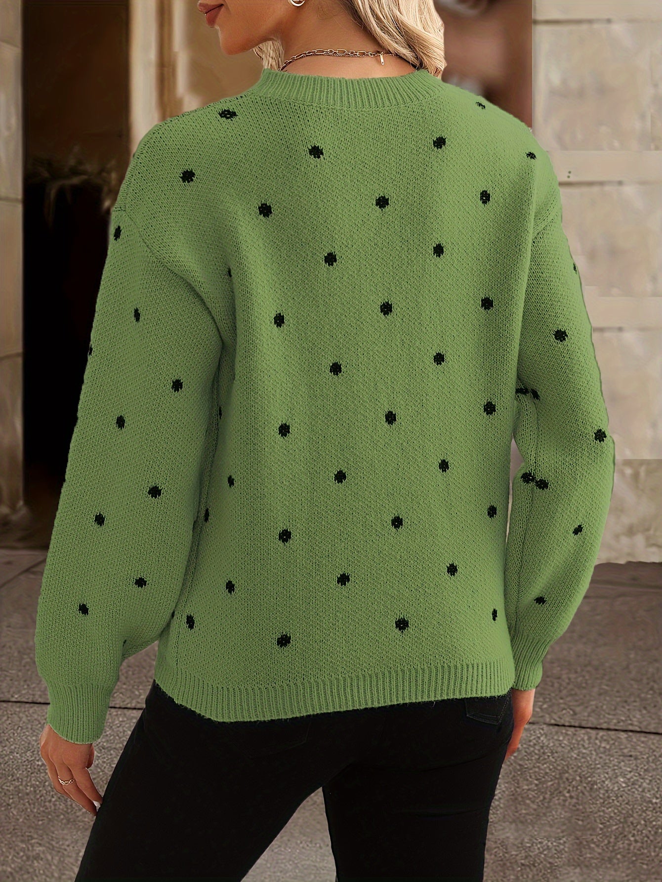 Stylischer Damen Pullover mit Punkten – Bequemer Rundhalsausschnitt von J&B - 7 - Atelier-Zofia