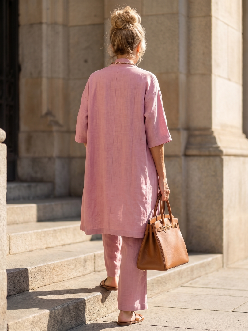 Elegantes Damen Outfit mit lockerem Oberteil und bequemen Hosen – J&B - 4 - Atelier-Zofia