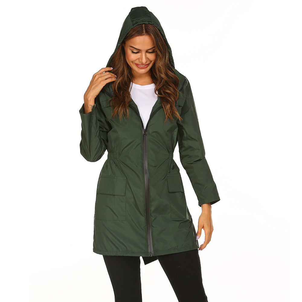 Damen Regenjacke mit Kapuze und praktischen Seitentaschen - J&B - 4 - Atelier-Zofia