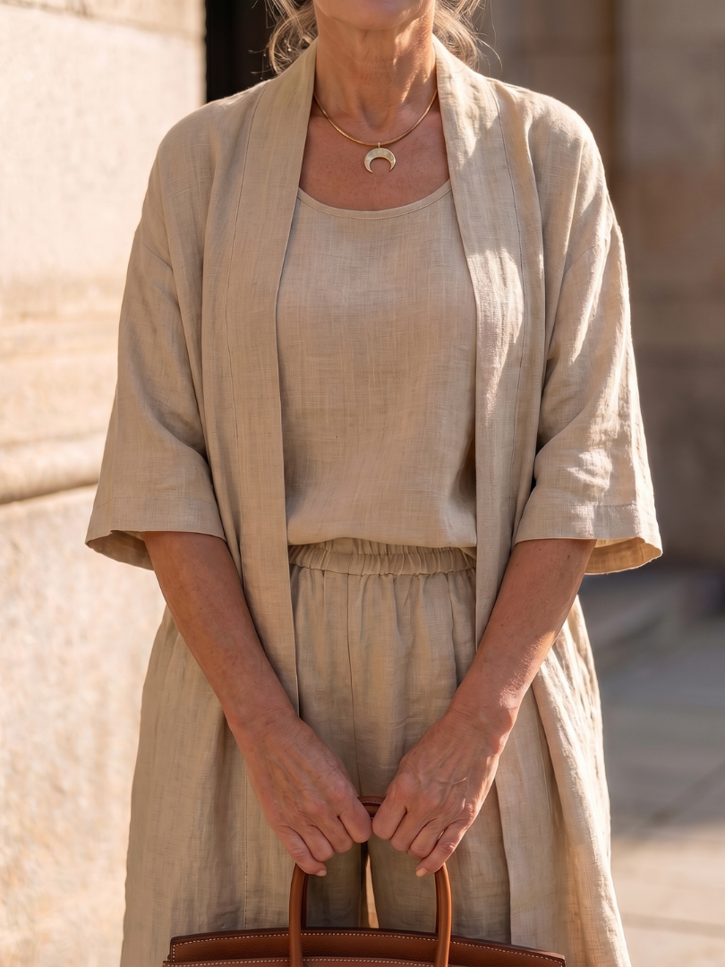 Elegantes Damen Outfit mit lockerem Oberteil und bequemen Hosen – J&B - 7 - Atelier-Zofia