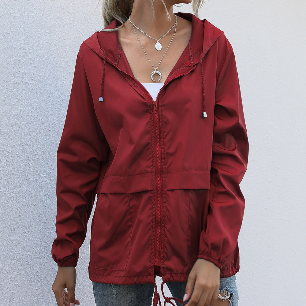 Hochwertige Damenjacke mit Kapuze und lässigem Schnitt - J&B - 5 - Atelier-Zofia