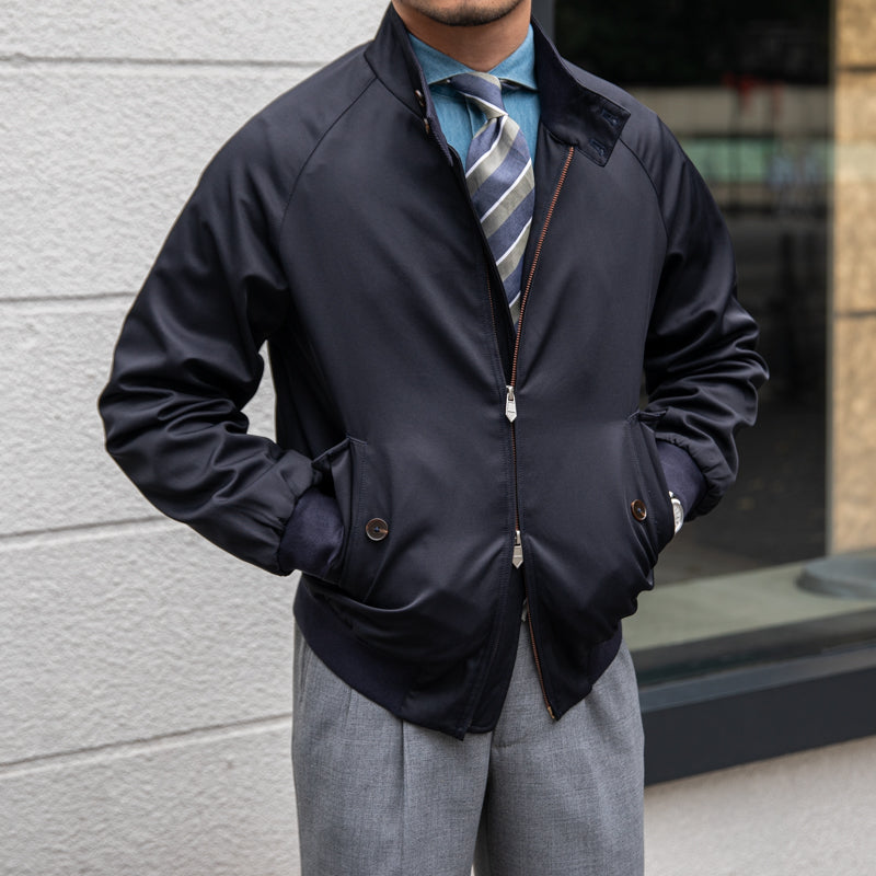 Moderne Herren Bomberjacke mit Stehkragen - J&B - 1 - Atelier-Zofia