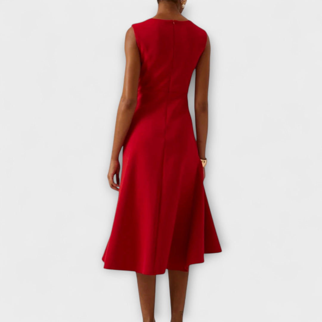 Hannah – Elegant Sleeveless pleated midi dress for Women - Image 2