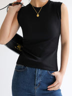 Julia – Stylish Sleeveless Top for Women - Image 7