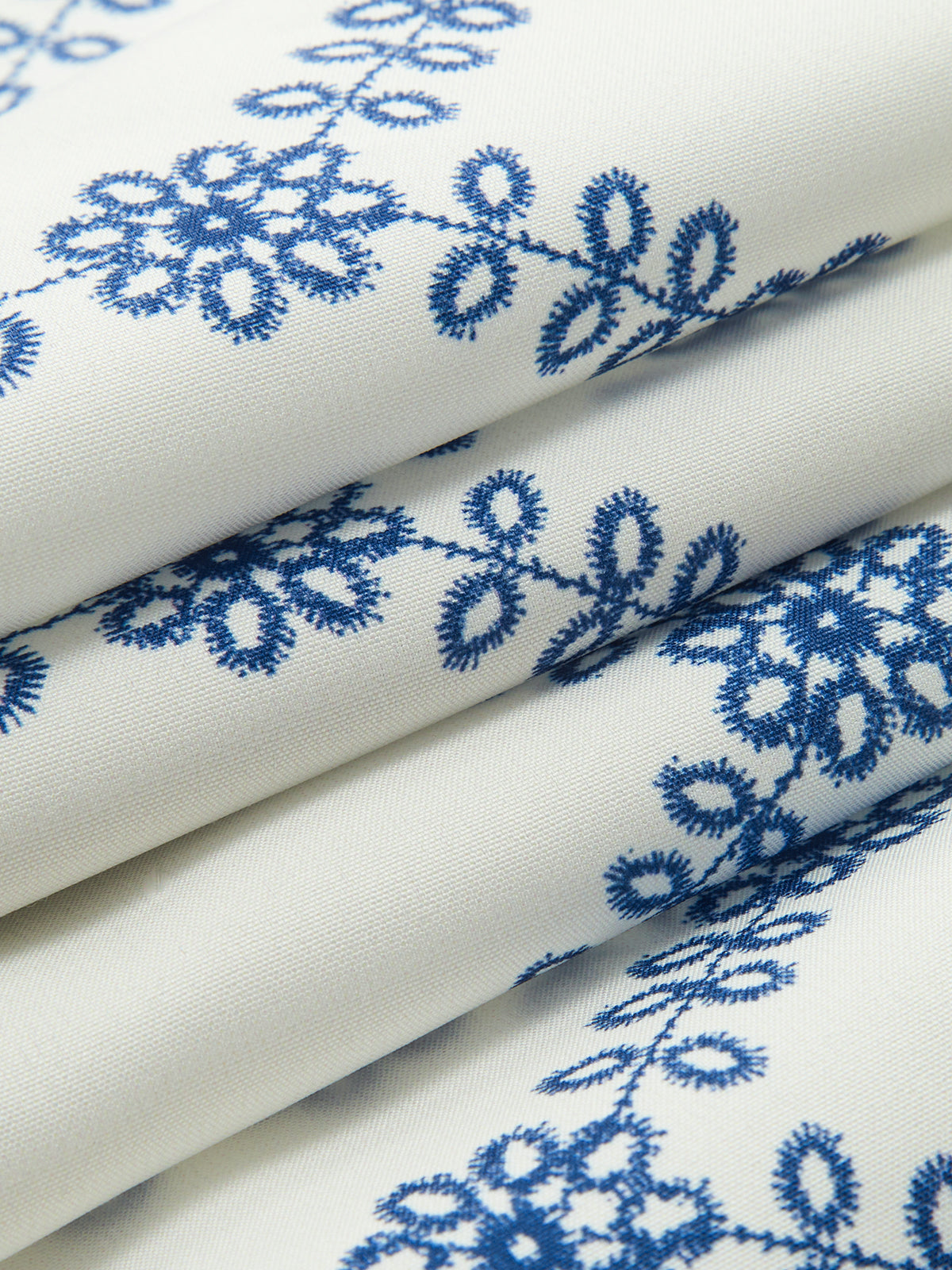 Isabel – Zweiteiliges Stickerei-Set mit Crop-Top und Midirock