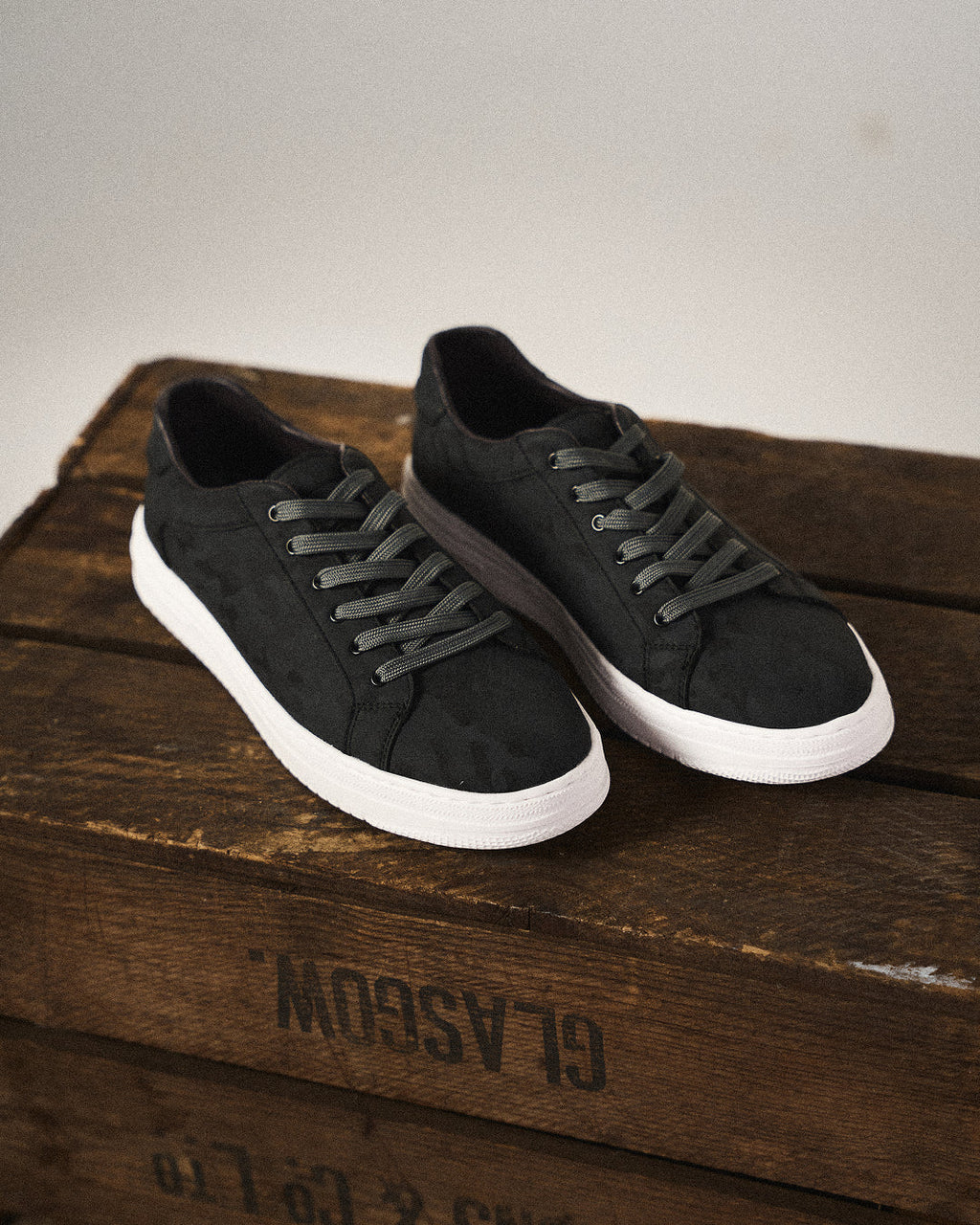 Felix – Stylish Athletic Shoes for Women - Image 2