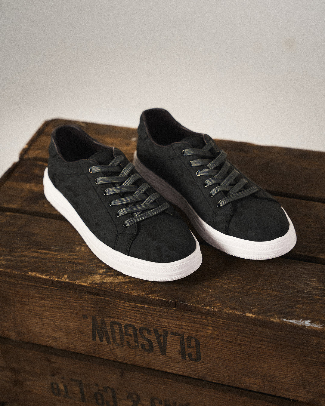 Felix – Stylish Athletic Shoes for Women - Image 2