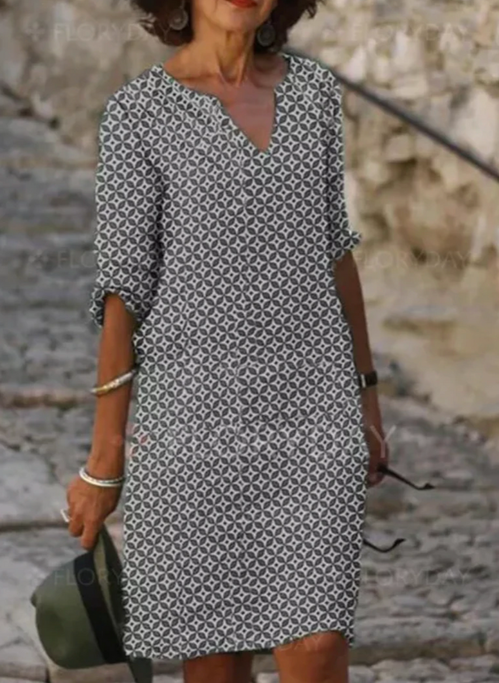 Clara – Elegant Printed Dress - Image 4