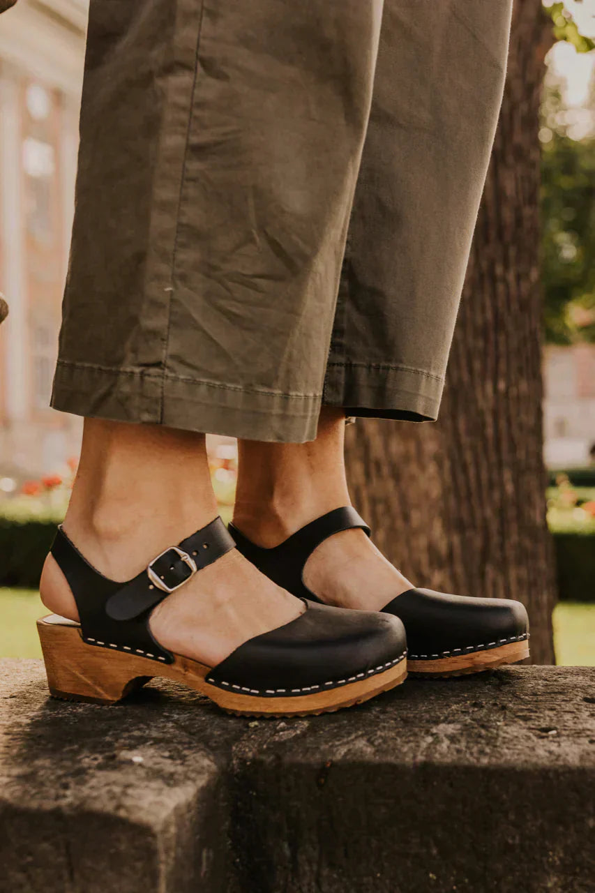Emma – Stylish Open-Back Heeled Shoes - Image 1
