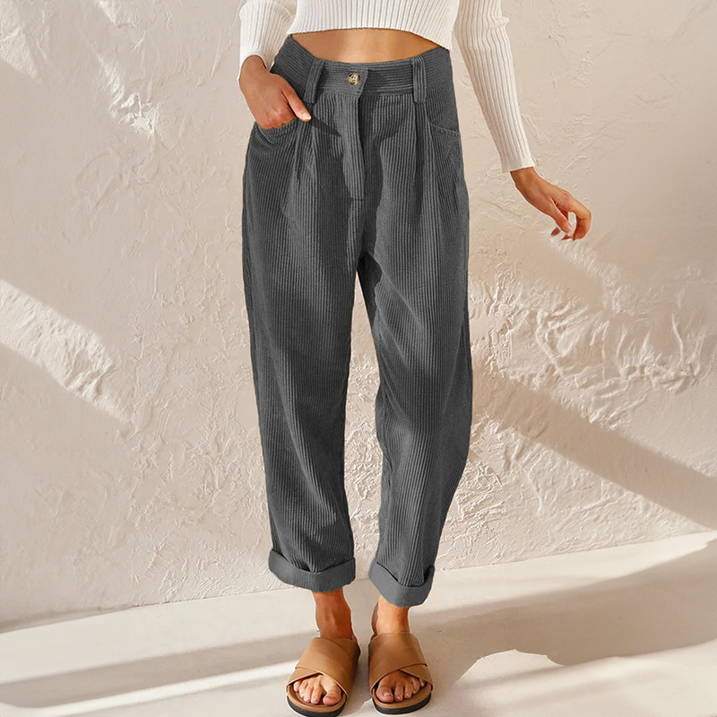 Isabela – Hochgeschnittene Damenhose mit schmal zulaufendem Bein