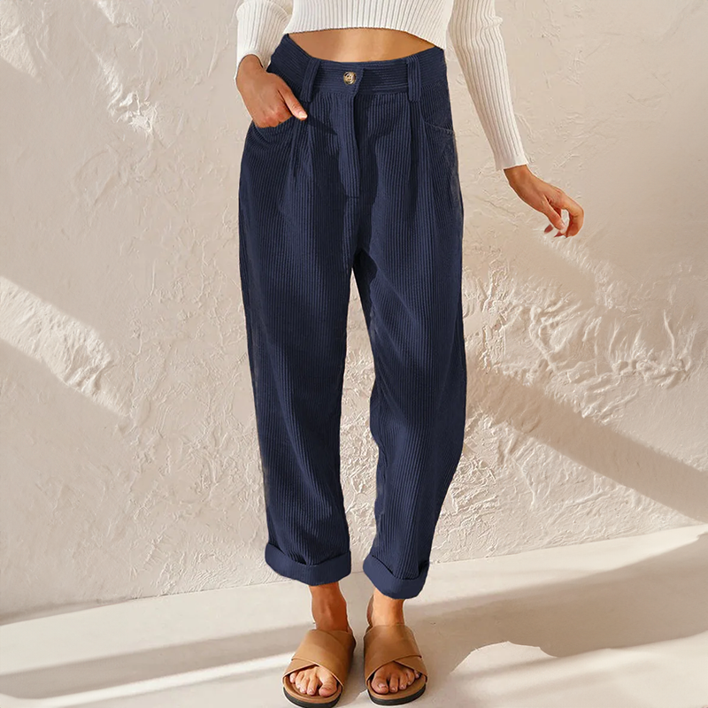 Isabela – Hochgeschnittene Damenhose mit schmal zulaufendem Bein