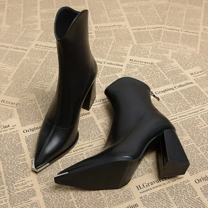 Merle – Chrome Tip Chelsea Leather Boot - Image 5