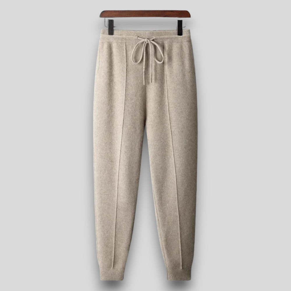 Damen Jogginganzug: Elegante Strickjacke und bequeme Hose mit Kordelzug - J&B - 3 - Atelier-Zofia