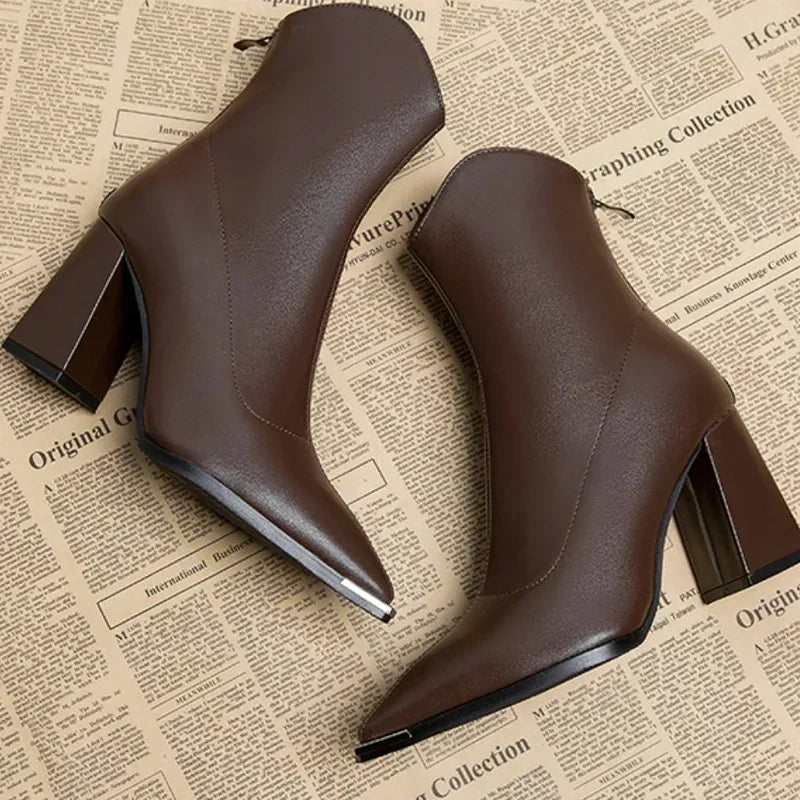 Merle – Chrome Tip Chelsea Leather Boot - Image 10
