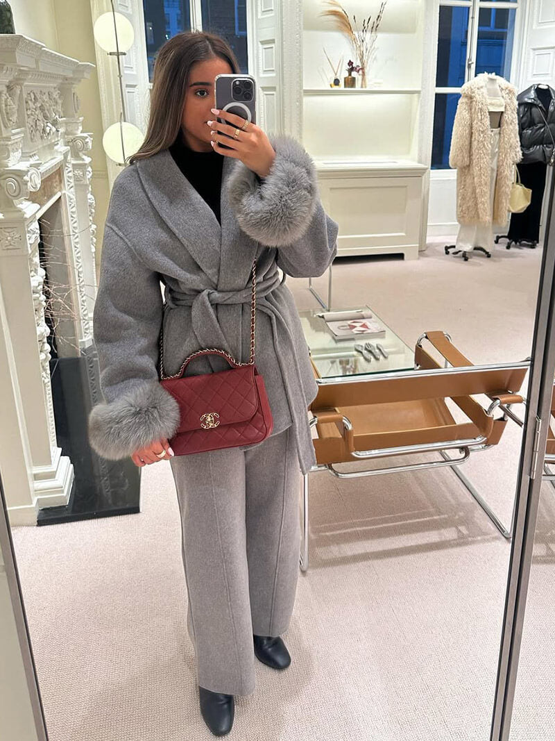 Valeria – Kurze, elegante Damenjacke mit Bindegürtel