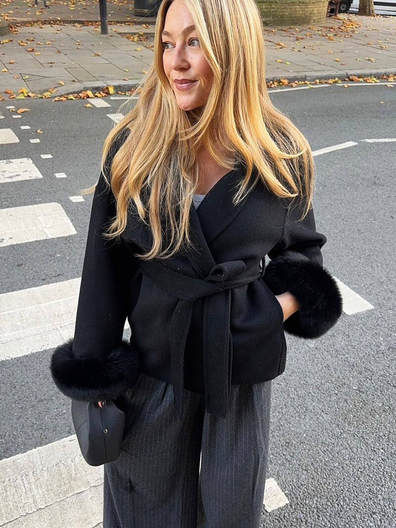 Valeria – Kurze, elegante Damenjacke mit Bindegürtel