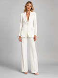 Elegantes Damenoutfit: Figurbetonter Blazer und lockere Hose - J&B - 1 - Atelier-Zofia