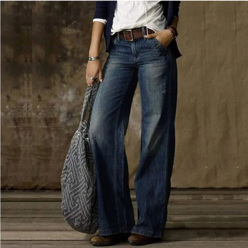 Camila – Weit geschnittene Damenjeans