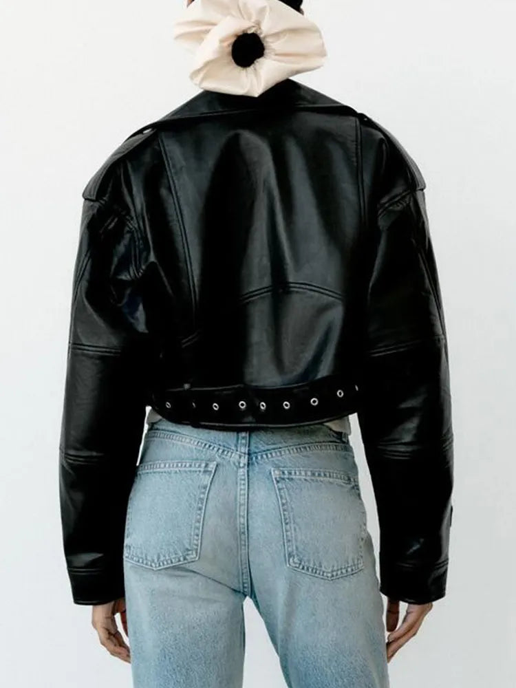 Damen Bikerjacke im kurzen Design mit Taillengürtel - J&B - 4 - Atelier-Zofia