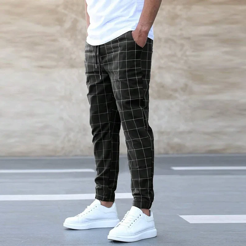 Elias – Crossmark Checkered Jogger - Image 4