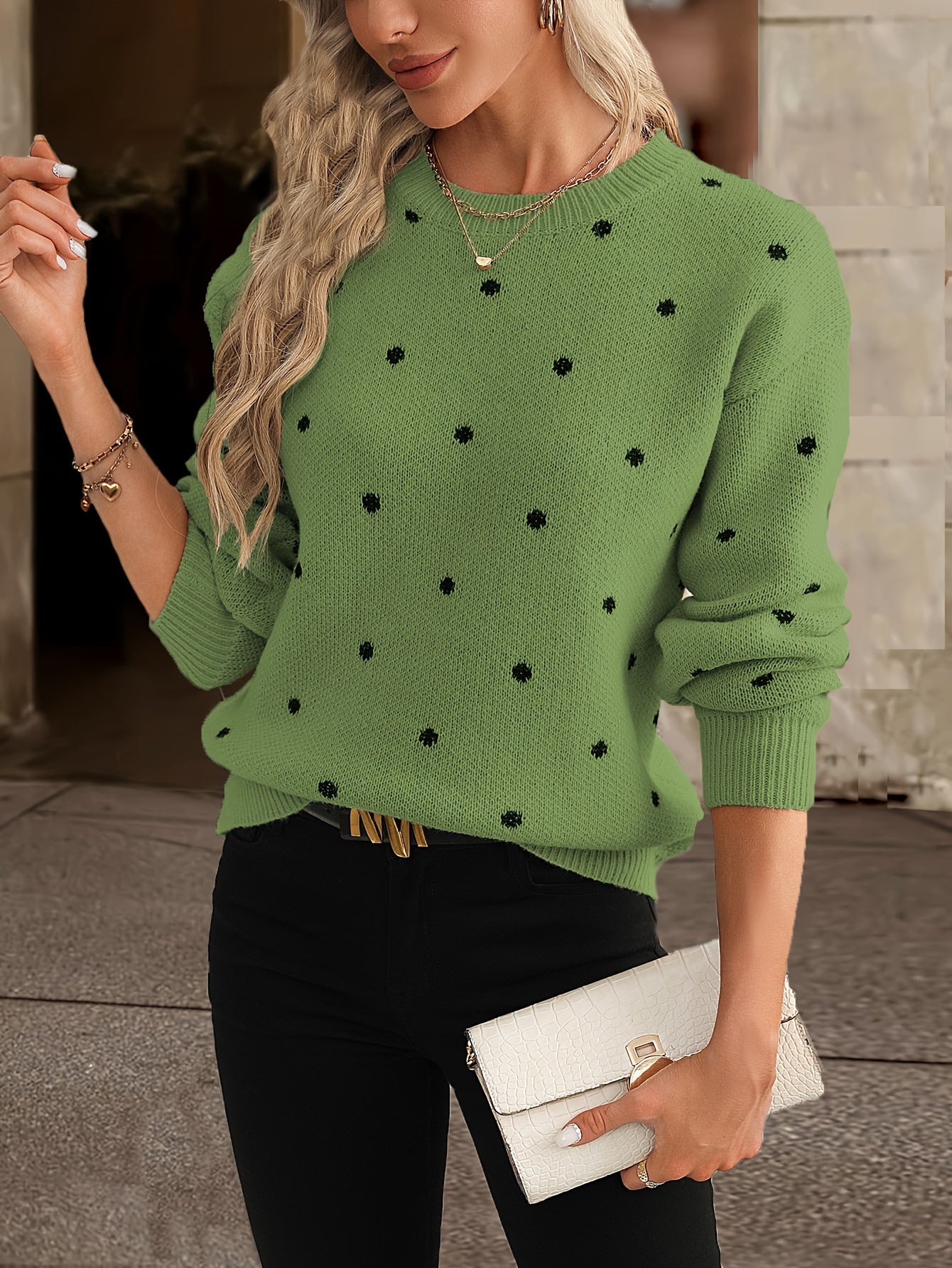 Stylischer Damen Pullover mit Punkten – Bequemer Rundhalsausschnitt von J&B - 4 - Atelier-Zofia