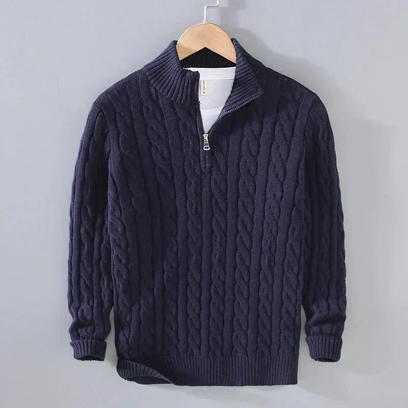Stylischer Herrenpullover mit Zopfstrick und Reißverschluss | A&Z - 5 - Atelier-Zofia