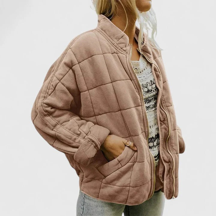 Lässige gesteppte Jacke Damen mit Reißverschluss und praktischen Taschen | A&Z - 4 - Atelier-Zofia