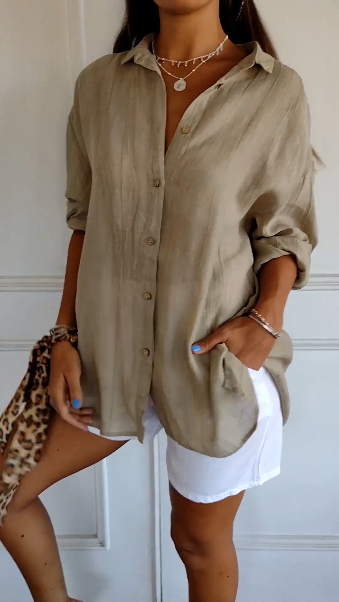 Laura –  Sommerbluse mit Knopfleiste