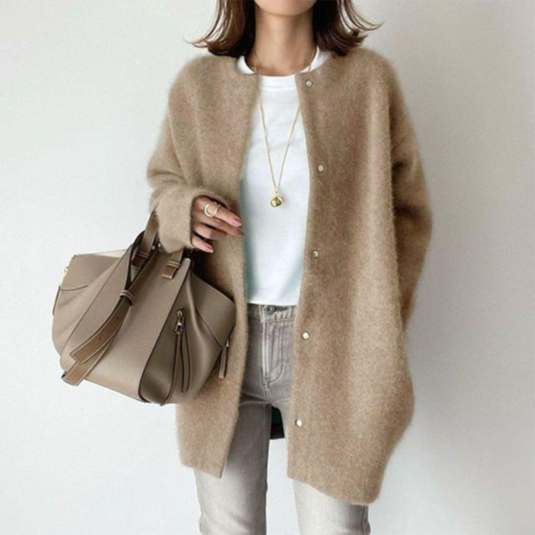 Lässige Damenjacke mit Knopfdetail und bequemer Passform - J&B - 2 - Atelier-Zofia