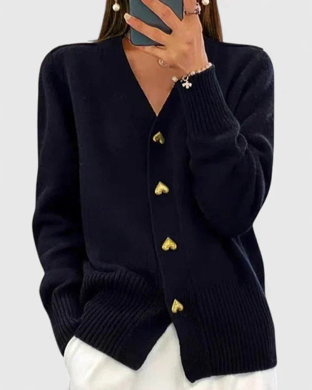 Eleganter Damen-Cardigan mit V-Ausschnitt und besonderen Knöpfen - J&B - 1 - Atelier-Zofia