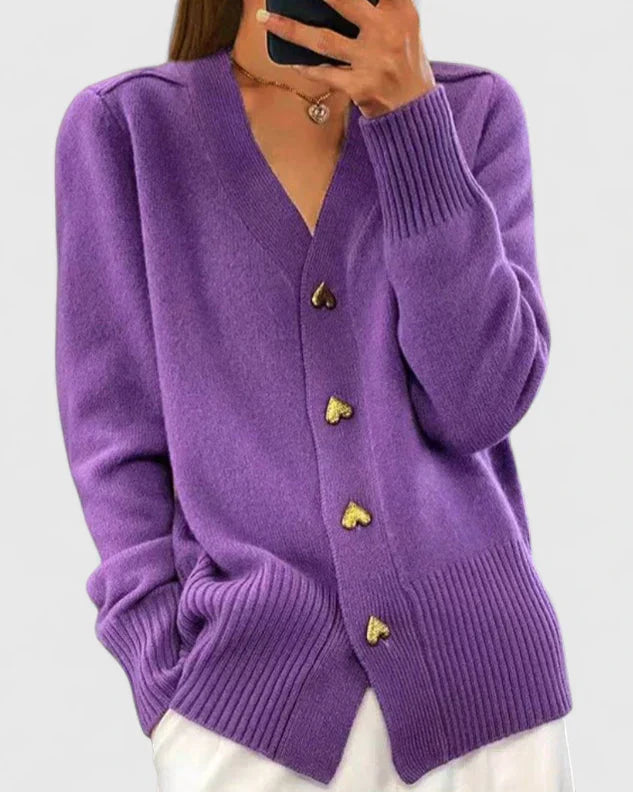 Eleganter Damen-Cardigan mit V-Ausschnitt und besonderen Knöpfen - J&B - 4 - Atelier-Zofia